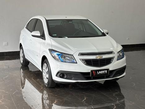 CHEVROLET Onix Hatch 1.4 4P FLEX LT, Foto 3