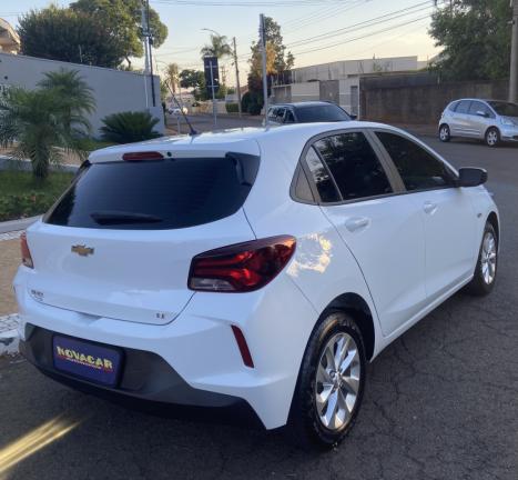 CHEVROLET Onix Hatch 1.0 12V 4P FLEX LT, Foto 3 CHEVROLET Onix Hatch 1.0 12V 4P FLEX LT, Foto 3