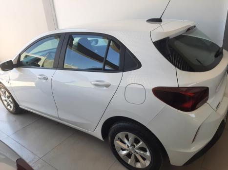 CHEVROLET Onix Hatch 1.0 4P FLEX LT2, Foto 2 CHEVROLET Onix Hatch 1.0 4P FLEX LT2, Foto 2
