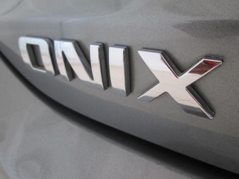 CHEVROLET Onix Hatch 1.0 12V 4P FLEX LTZ TURBO, Foto 5