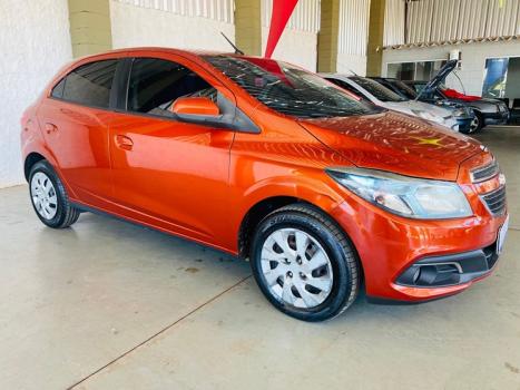 CHEVROLET Onix Hatch 1.4 4P FLEX LT, Foto 4 CHEVROLET Onix Hatch 1.4 4P FLEX LT, Foto 4
