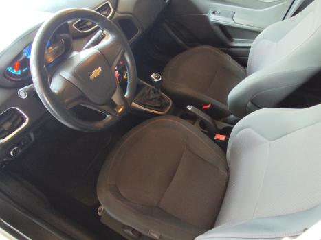 CHEVROLET Onix Hatch 1.4 4P FLEX LT, Foto 7 CHEVROLET Onix Hatch 1.4 4P FLEX LT, Foto 7
