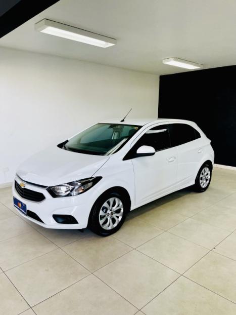 CHEVROLET Onix Hatch 1.4 4P FLEX LT, Foto 4 CHEVROLET Onix Hatch 1.4 4P FLEX LT, Foto 4