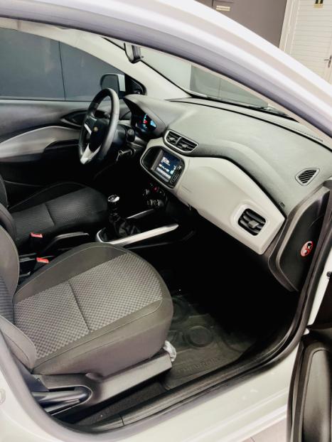 CHEVROLET Onix Hatch 1.4 4P FLEX LT, Foto 12 CHEVROLET Onix Hatch 1.4 4P FLEX LT, Foto 12