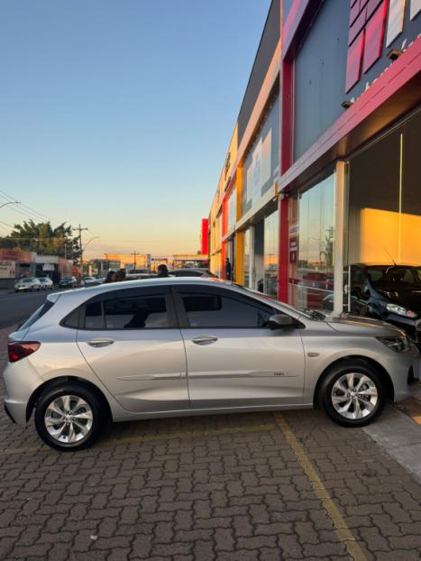 CHEVROLET Onix Hatch 1.0 12V 4P FLEX LT TURBO, Foto 8 CHEVROLET Onix Hatch 1.0 12V 4P FLEX LT TURBO, Foto 8
