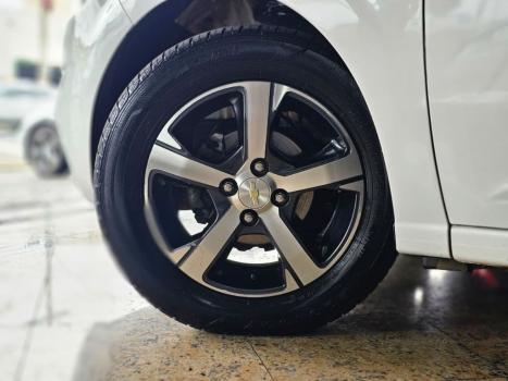 CHEVROLET Onix Hatch 1.4 4P FLEX LTZ AUTOMÁTICO, Foto 11 CHEVROLET Onix Hatch 1.4 4P FLEX LTZ AUTOMÁTICO, Foto 11