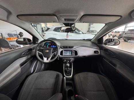 CHEVROLET Onix Hatch 1.4 4P FLEX LT, Foto 10