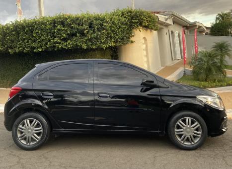 CHEVROLET Onix Hatch 1.0 4P FLEX LT, Foto 7 CHEVROLET Onix Hatch 1.0 4P FLEX LT, Foto 7