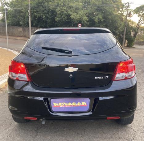 CHEVROLET Onix Hatch 1.0 4P FLEX LT, Foto 5 CHEVROLET Onix Hatch 1.0 4P FLEX LT, Foto 5