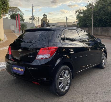 CHEVROLET Onix Hatch 1.0 4P FLEX LT, Foto 13 CHEVROLET Onix Hatch 1.0 4P FLEX LT, Foto 13