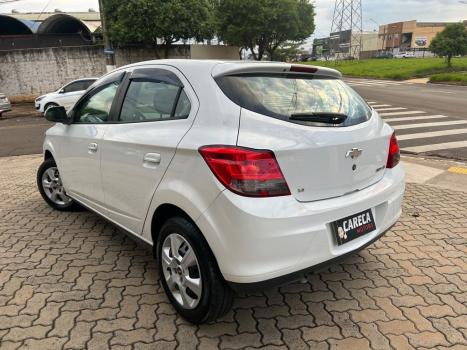 CHEVROLET Onix Hatch 1.4 4P FLEX LT, Foto 4