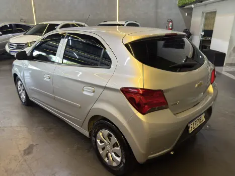 CHEVROLET Onix Hatch 1.0 4P FLEX LT, Foto 5