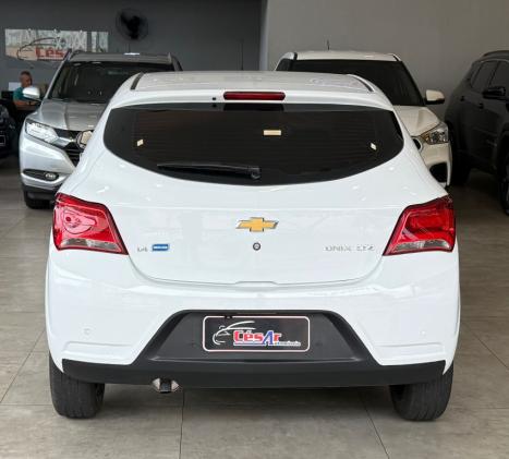CHEVROLET Onix Hatch 1.4 4P FLEX LTZ, Foto 14