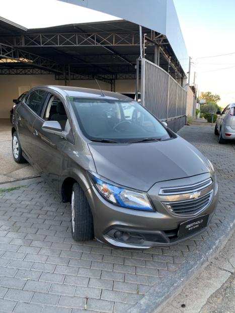 CHEVROLET Onix Hatch 1.4 4P FLEX LT, Foto 2