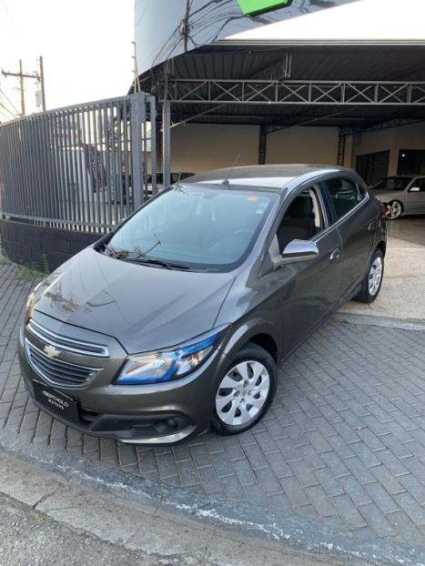 CHEVROLET Onix Hatch 1.4 4P FLEX LT, Foto 4