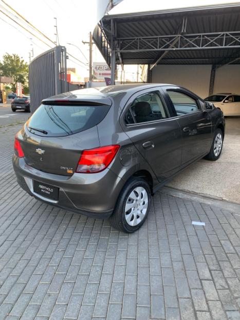 CHEVROLET Onix Hatch 1.4 4P FLEX LT, Foto 5