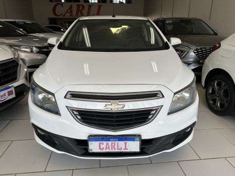 CHEVROLET Onix Hatch 1.4 4P FLEX LTZ, Foto 2