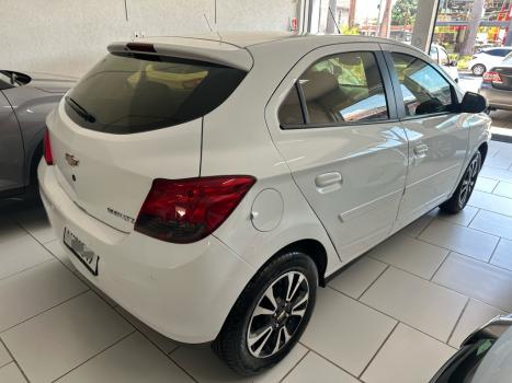 CHEVROLET Onix Hatch 1.4 4P FLEX LTZ, Foto 9