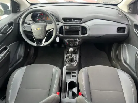 CHEVROLET Onix Hatch 1.0 4P FLEX JOY BLACK, Foto 6