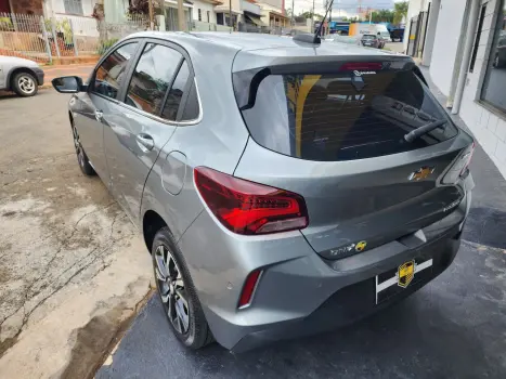 CHEVROLET Onix Hatch 1.0 12V 4P FLEX PREMIER 2 TURBO AUTOMTICO, Foto 4