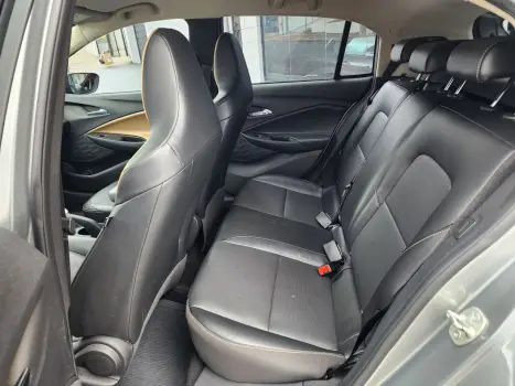 CHEVROLET Onix Hatch 1.0 12V 4P FLEX PREMIER 2 TURBO AUTOMTICO, Foto 11