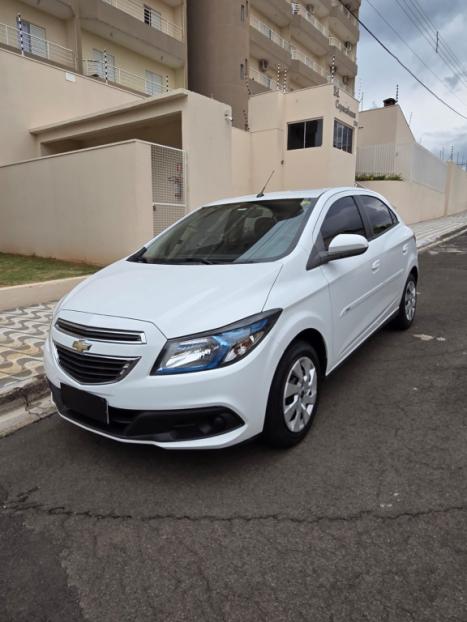 CHEVROLET Onix Hatch 1.4 4P FLEX LT, Foto 2