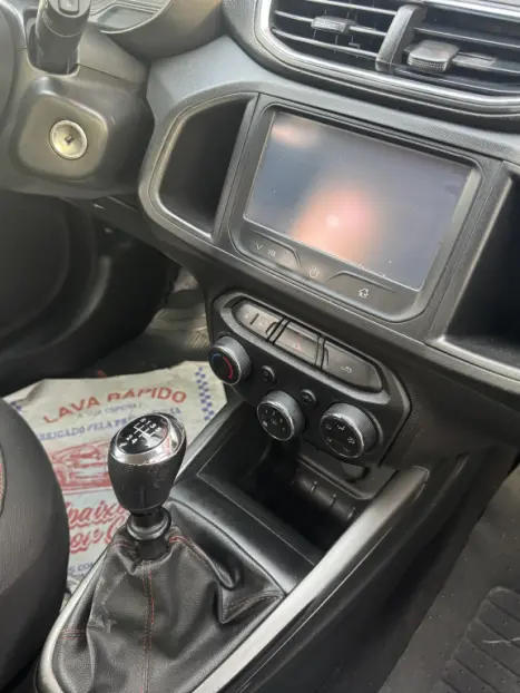 CHEVROLET Onix Hatch 1.4 4P FLEX LT, Foto 2