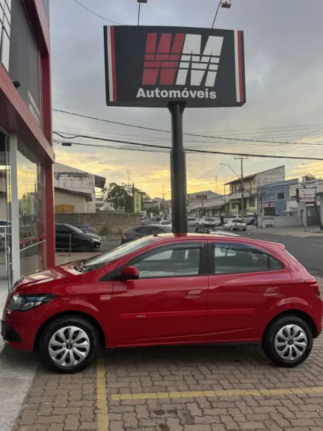 CHEVROLET Onix Hatch 1.4 4P FLEX LT, Foto 5