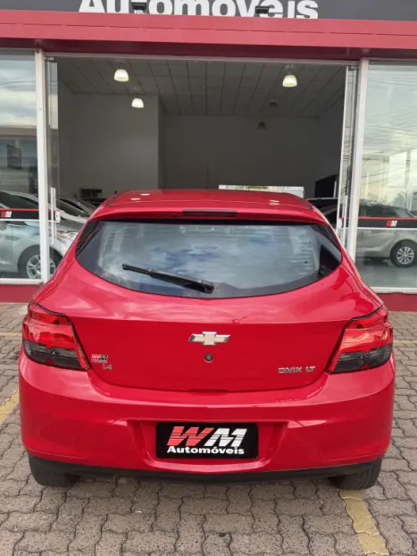 CHEVROLET Onix Hatch 1.4 4P FLEX LT, Foto 6