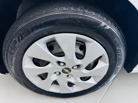 CHEVROLET Onix Hatch 1.4 4P FLEX LT, Foto 15