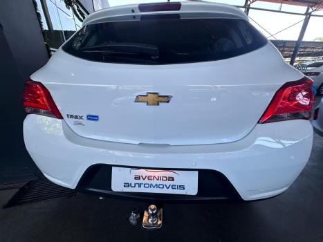 CHEVROLET Onix Hatch 1.4 4P FLEX ADVANTAGE AUTOMTICO, Foto 3