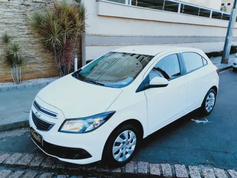 CHEVROLET Onix Hatch 1.4 4P FLEX LT, Foto 1