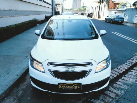 CHEVROLET Onix Hatch 1.4 4P FLEX LT, Foto 2