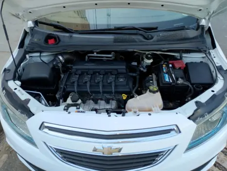CHEVROLET Onix Hatch 1.4 4P FLEX LT, Foto 10