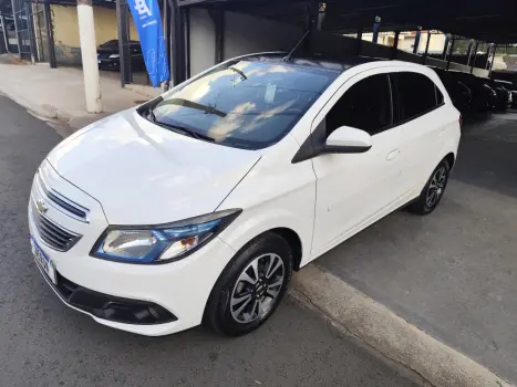 CHEVROLET Onix Hatch 1.4 4P FLEX LTZ, Foto 2