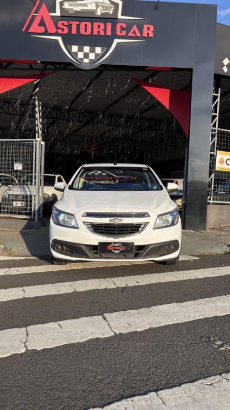 CHEVROLET Onix Hatch 1.4 4P FLEX LT, Foto 2