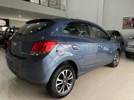 CHEVROLET Onix Hatch 1.4 4P FLEX LTZ, Foto 3