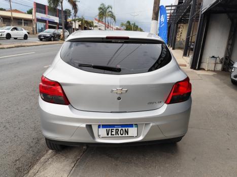 CHEVROLET Onix Hatch 1.4 4P FLEX LT, Foto 6