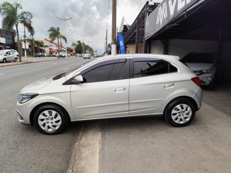 CHEVROLET Onix Hatch 1.4 4P FLEX LT, Foto 13