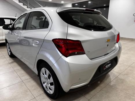 CHEVROLET Onix Hatch 1.4 4P FLEX LT, Foto 6