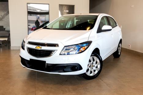 CHEVROLET Onix Hatch 1.4 4P FLEX LT, Foto 1