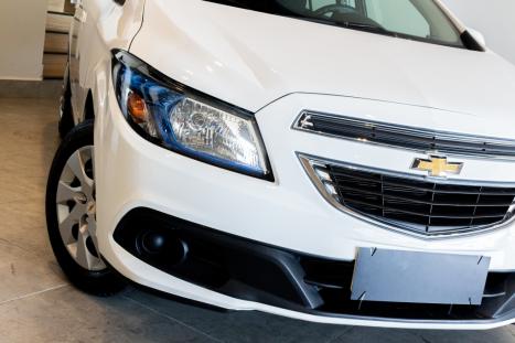 CHEVROLET Onix Hatch 1.4 4P FLEX LT, Foto 3