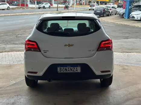 CHEVROLET Onix Hatch 1.4 4P FLEX LT, Foto 5