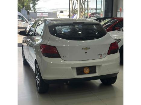 CHEVROLET Onix Hatch 1.4 4P FLEX LTZ, Foto 7