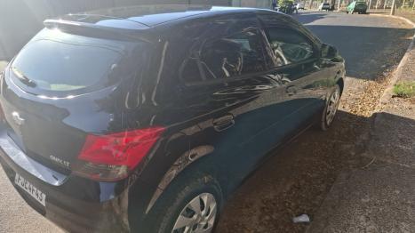 CHEVROLET Onix Hatch 1.4 4P FLEX LT, Foto 2