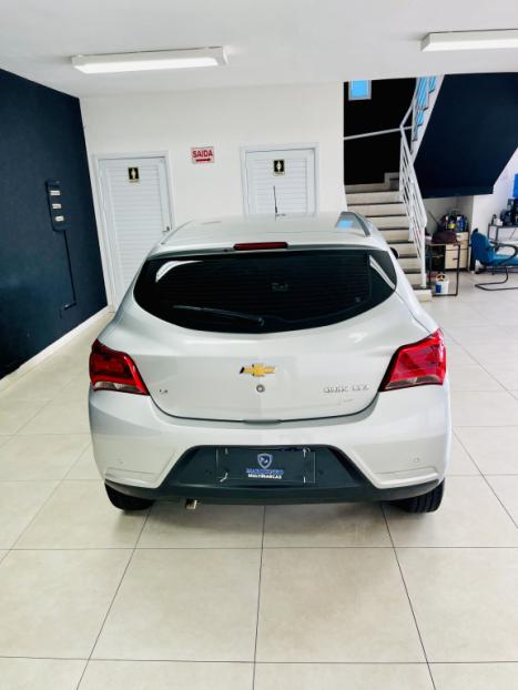 CHEVROLET Onix Hatch 1.4 4P FLEX LTZ, Foto 7