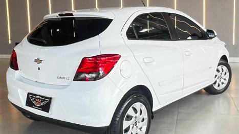 CHEVROLET Onix Hatch 1.4 4P FLEX LT, Foto 2