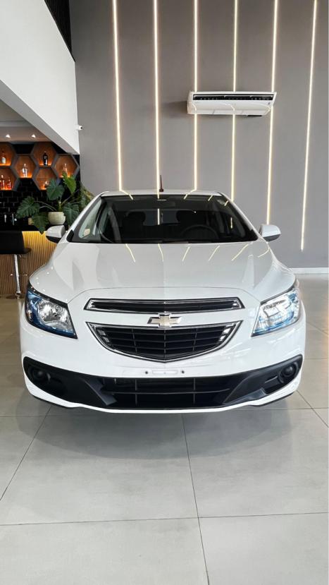 CHEVROLET Onix Hatch 1.4 4P FLEX LT, Foto 3