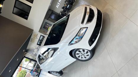 CHEVROLET Onix Hatch 1.4 4P FLEX LT, Foto 4