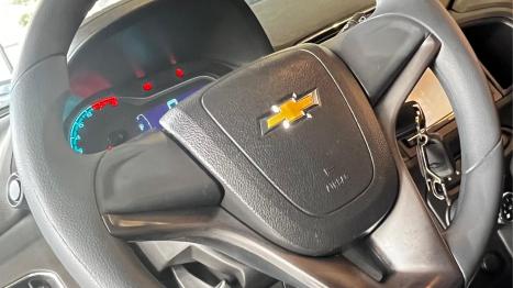 CHEVROLET Onix Hatch 1.4 4P FLEX LT, Foto 5